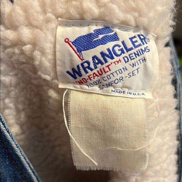 Vintage Wrangler Distressed Denim Sleeveless Button Closure Sherpa  Lining Vest - Picture 9 of 12